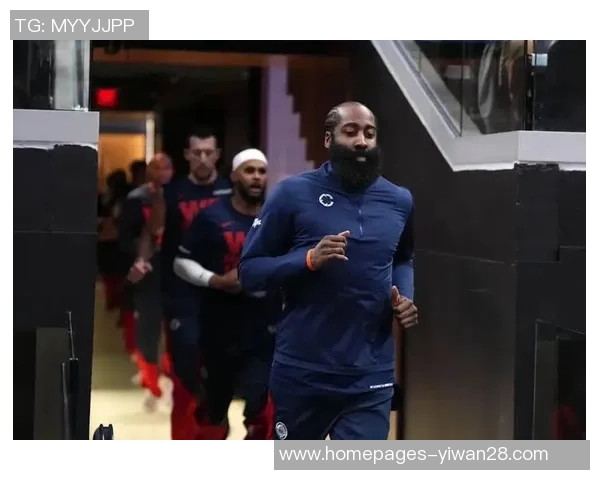 哈登在对阵魔术的比赛中狂砍40分展现超级明星风采